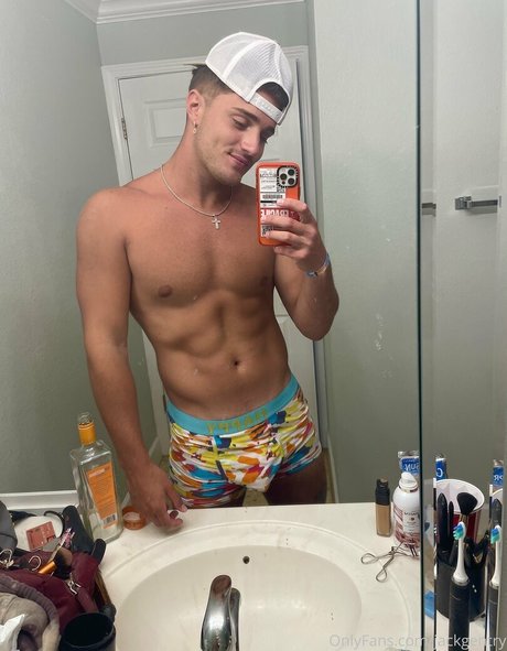 jfit98 nice model pic