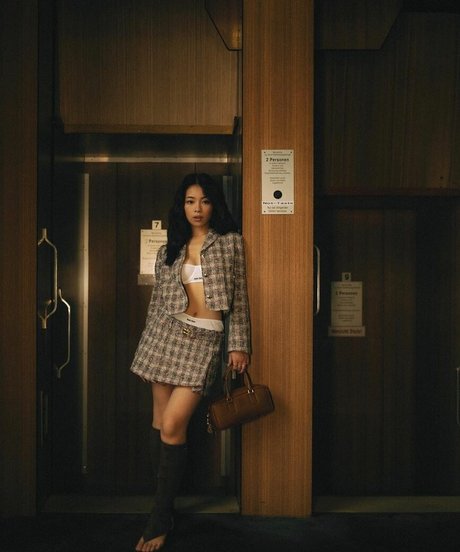 tingting lai erotic model image