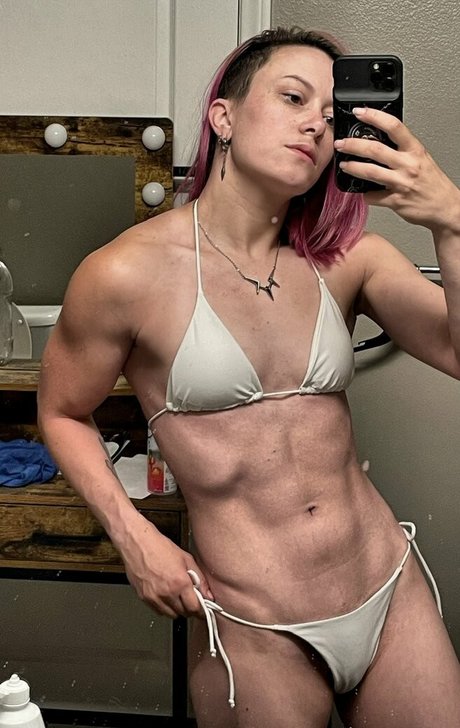 emo onlyfans beautiful pictures