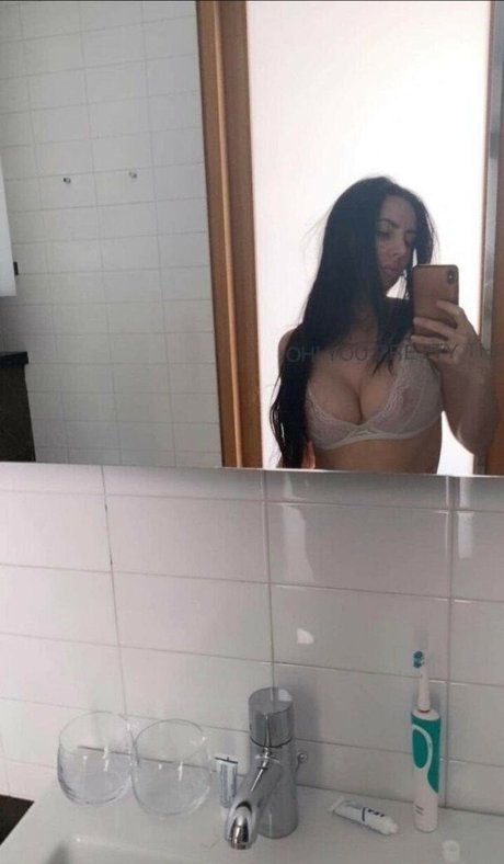 La Mala Rodriguez erotic model pictures