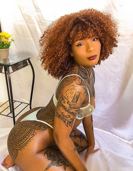 Medusaaa model beautiful image