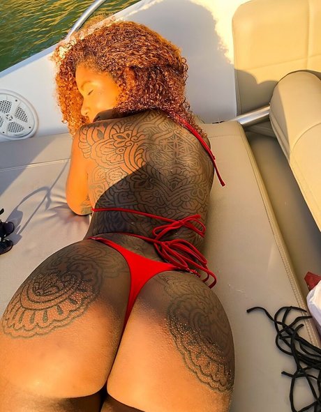 Medusaaa beautiful model pics