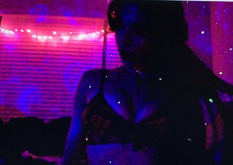 lolaqueencobra pornstar xxx photo