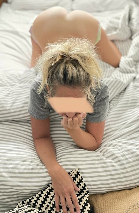 Mshoneyjoclark pretty pornstar images