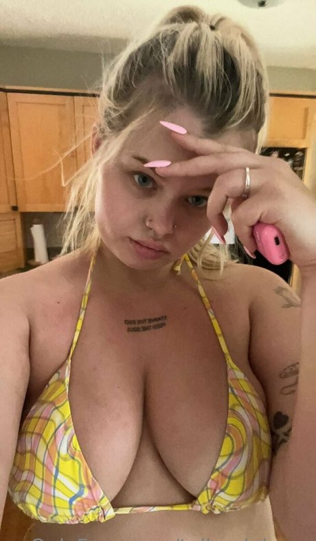 tallandalover model erotic photo