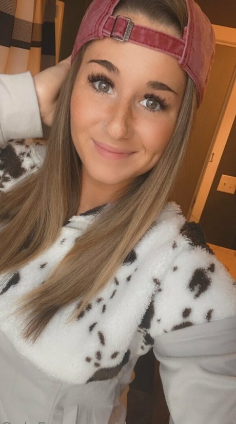 dreamweaver1996 nudes star picture