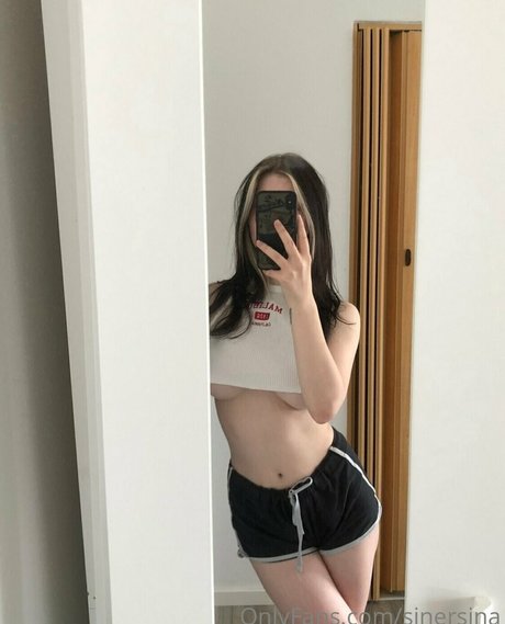 sinersina pornstar nudes images