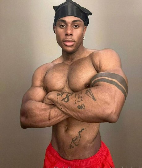 prettyskinboi star nudes archive