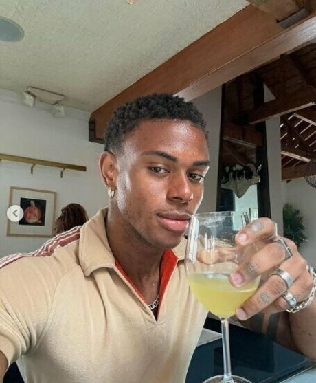 prettyskinboi model high quality picture