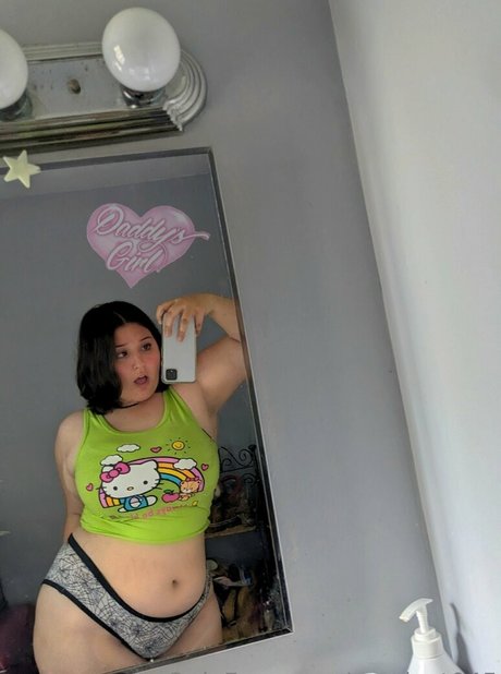 camicat045 top model image