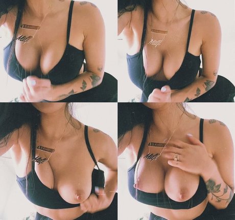 asaakira star nude photo