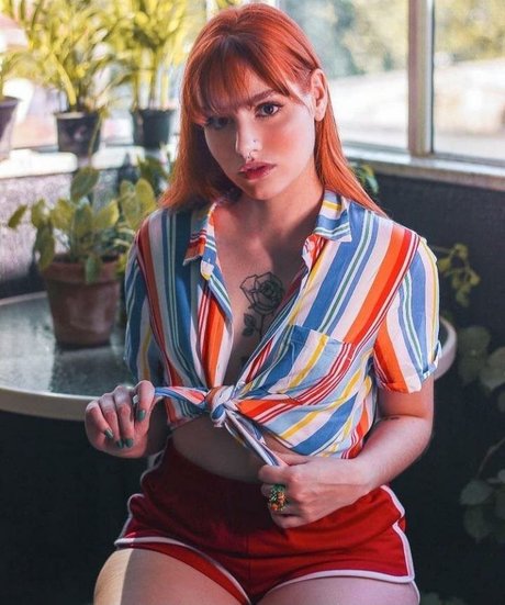 Larie S pornstar perfect images