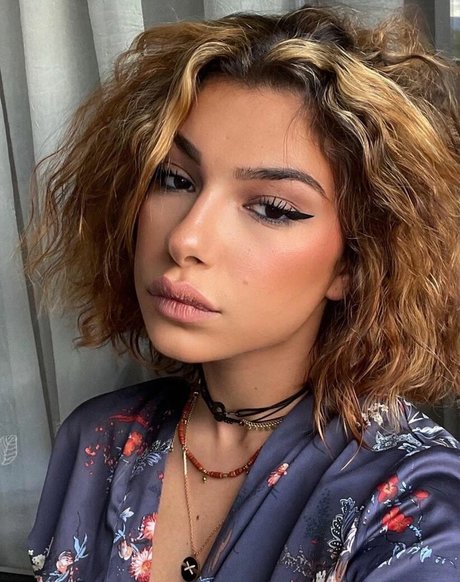 Emmy Tifrit nude model gallery