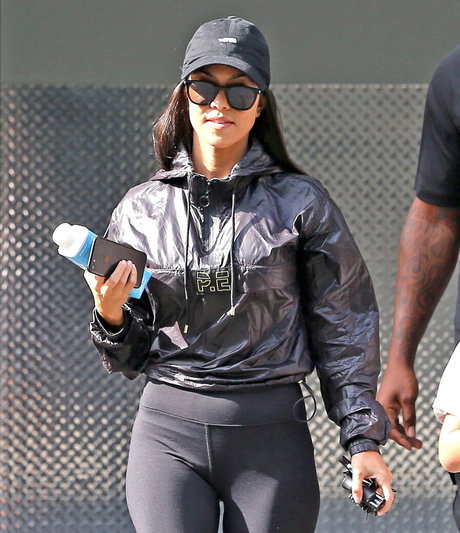 Kourtney Kardashian star high quality pictures