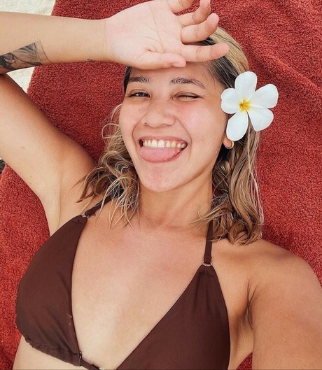 Pinkvader exclusive model pic