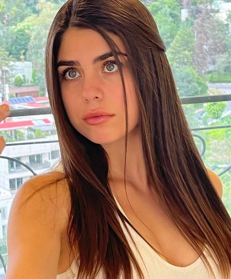 Melissa Leal star perfect archive