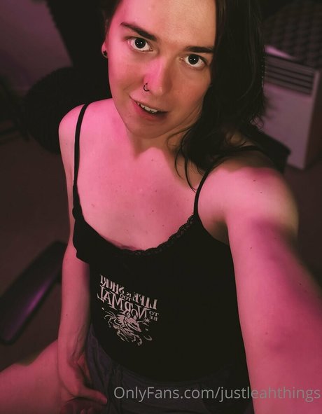 justleahthings nude star images