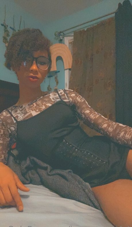 ivyevescarlet star pretty picture