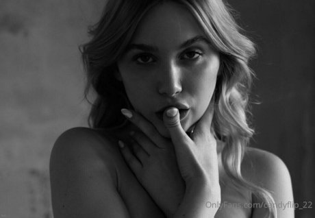 chloe ira actress pic