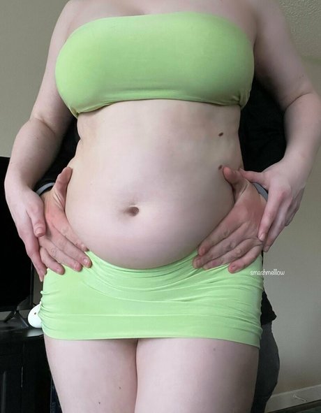 smashmelllow erotic model img