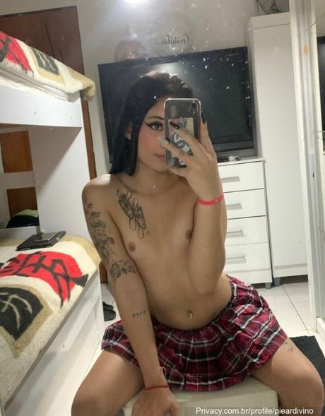 Pietra Ardivino free actress galleries