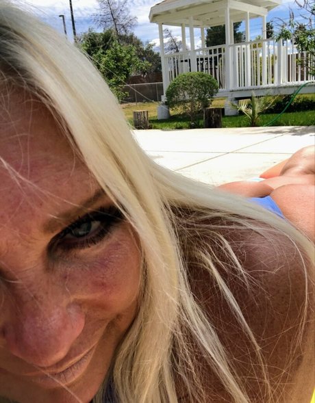 Linda Claridge sex pornstar photos