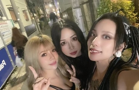 Azumi Puri star sexy archive