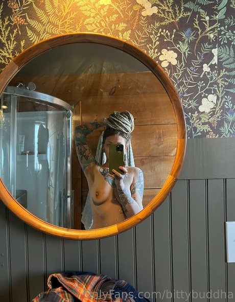 a bitty buddha1969 model porn photos