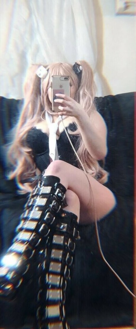 tofu thots top model image