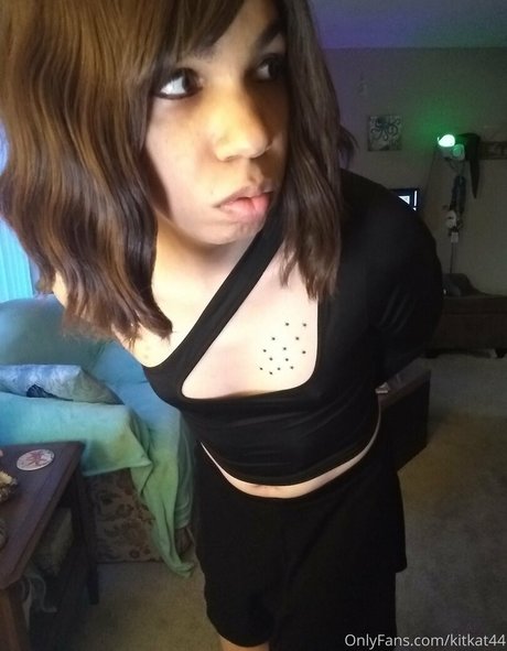 kitkat44 exclusive star pics