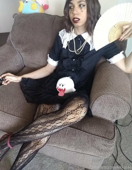 kitkat44 nude pornstar gallery