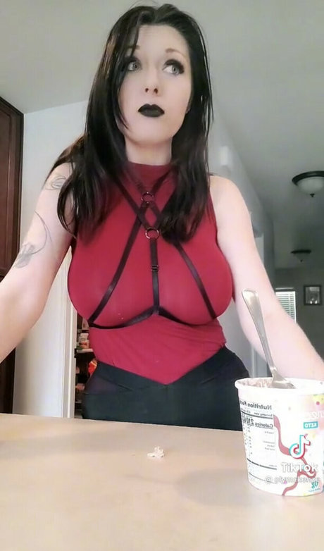 Olivia Plata pornstar beautiful image