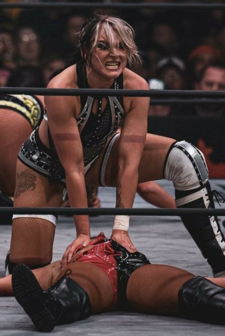 Jaime Hayter exclusive star archive