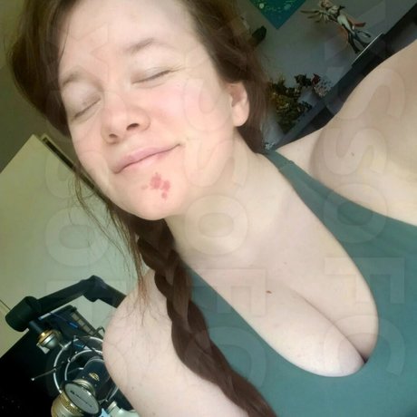 BittieTV model pornographic picture