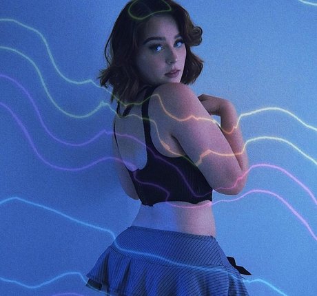 clara00ellis Profile pic