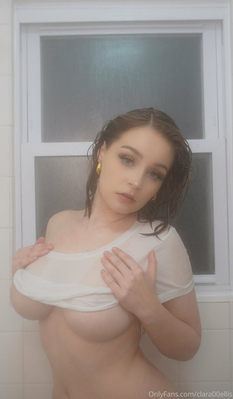 clara00ellis model nude pics