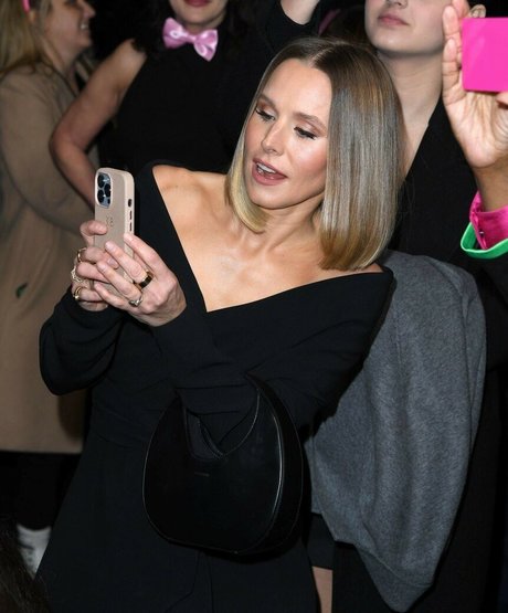 Kristen Bell pornographic model photos