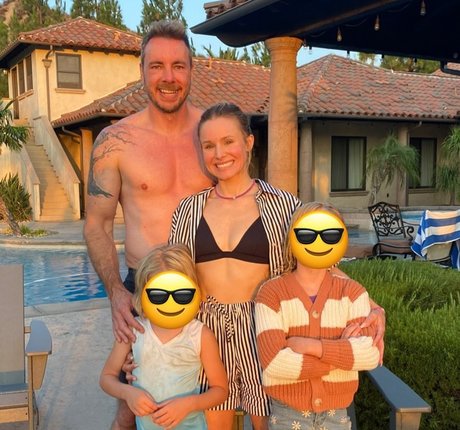 Kristen Bell pornstar pretty pictures