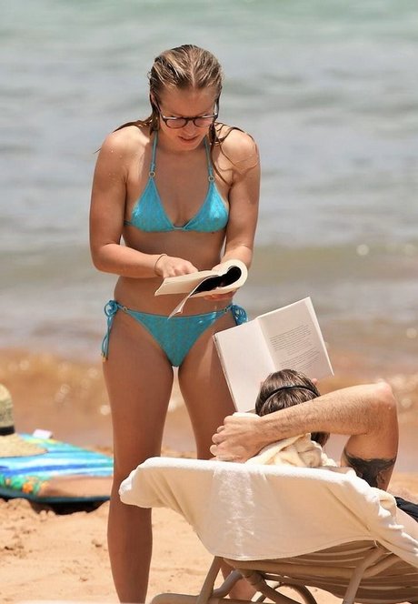 Kristen Bell perfect model archive