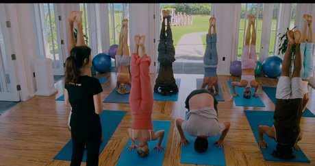 Kristen Bell model pic