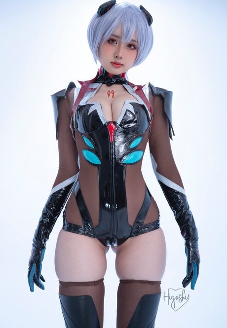 Higashi nude model image