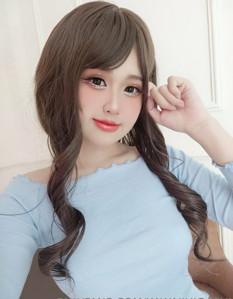 Higashi porn actress photo