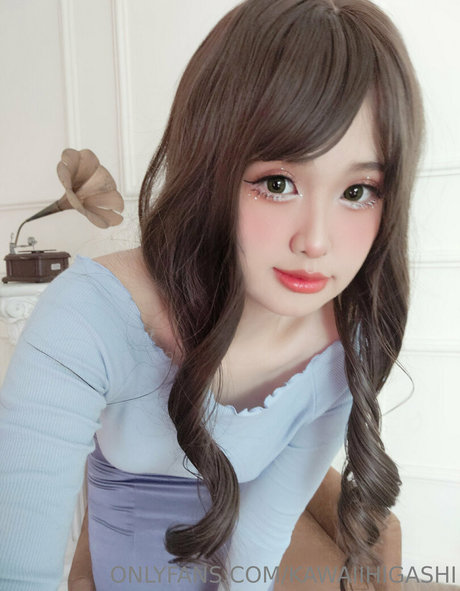 Higashi star erotic pictures