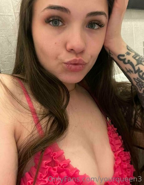 yourqueen3 sexy pornstar picture
