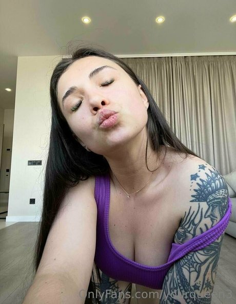 yourqueen3 model nudes pic