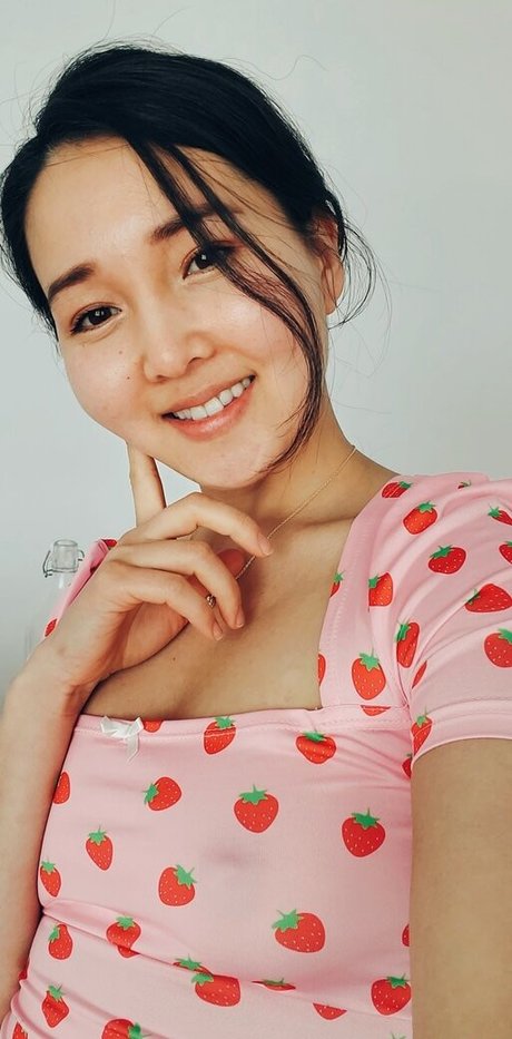 Lilly Ay model free archive