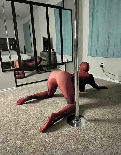 lilopeaches pretty model gallery