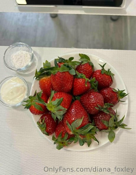 diana foxley model sexy picture