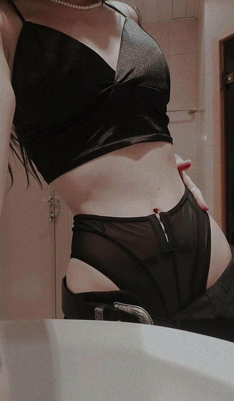 asian gym onlyfans sexy pic