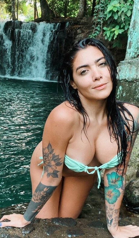 Erika Fernandez art star picture